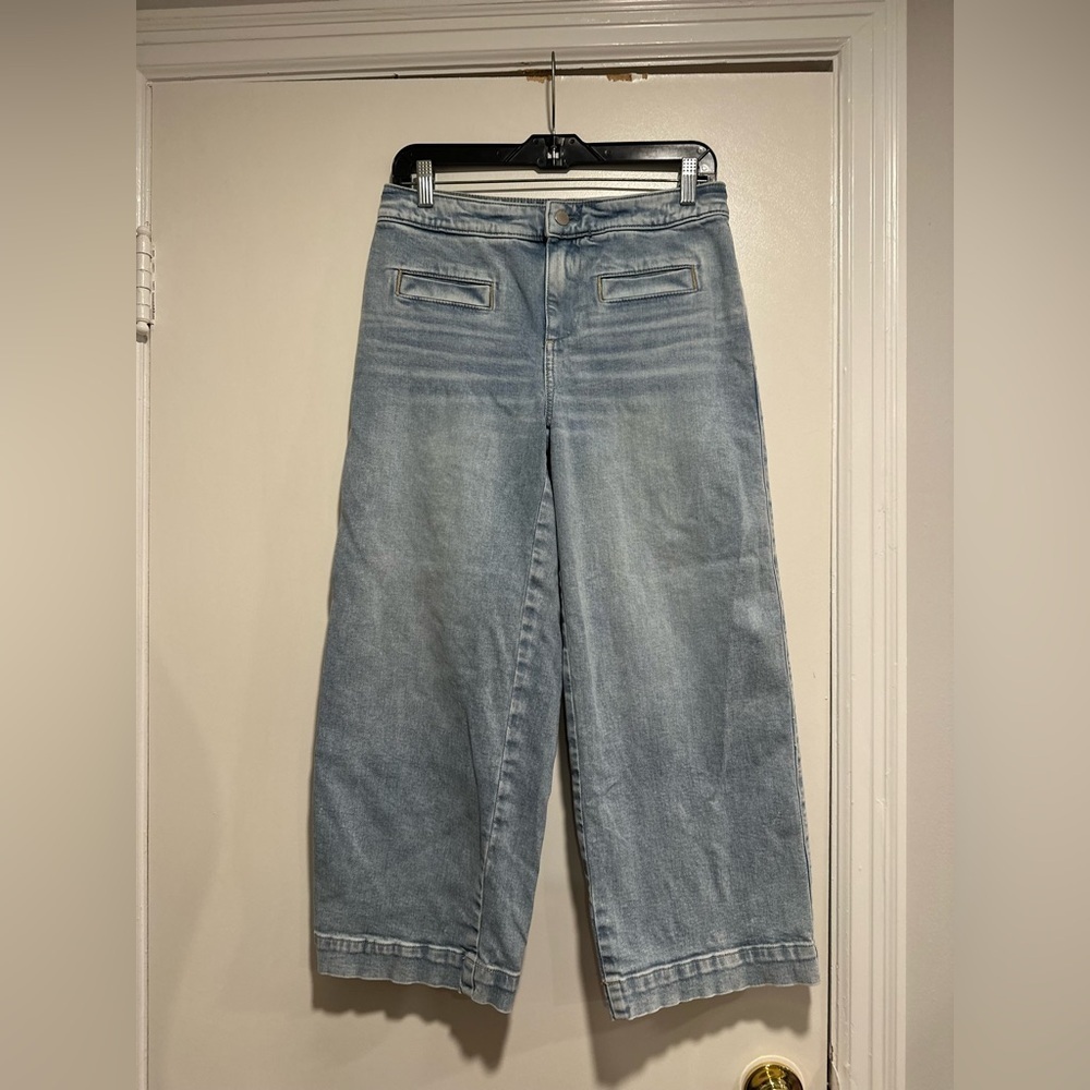 NWOT Talbots Women’s Jeans Sz:2 Light Wash. High Waist. Wide Leg Cropped.